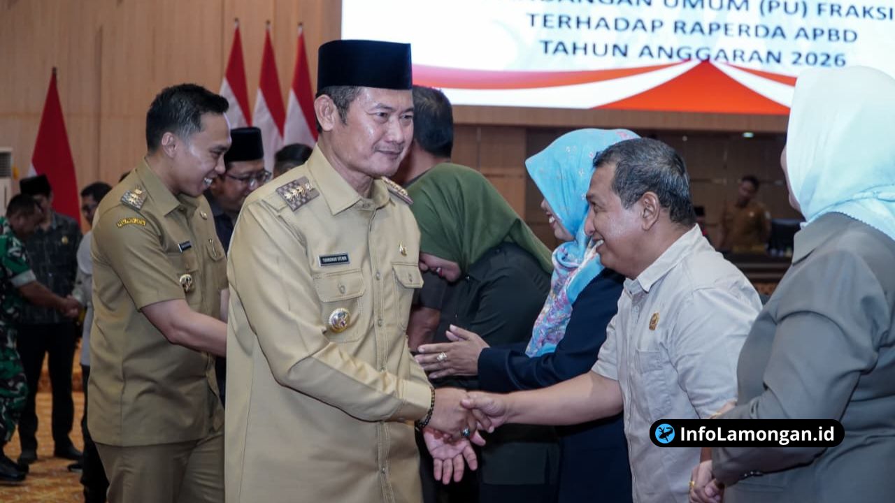 Foto : Suasana rapat paripurna DPRD Kabupaten Lamongan yang dihadiri seluruh fraksi